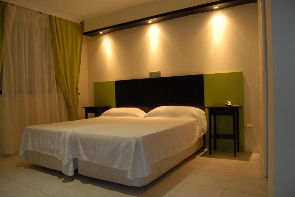 Hotel Miramar La Línea de la Concepción المظهر الخارجي الصورة