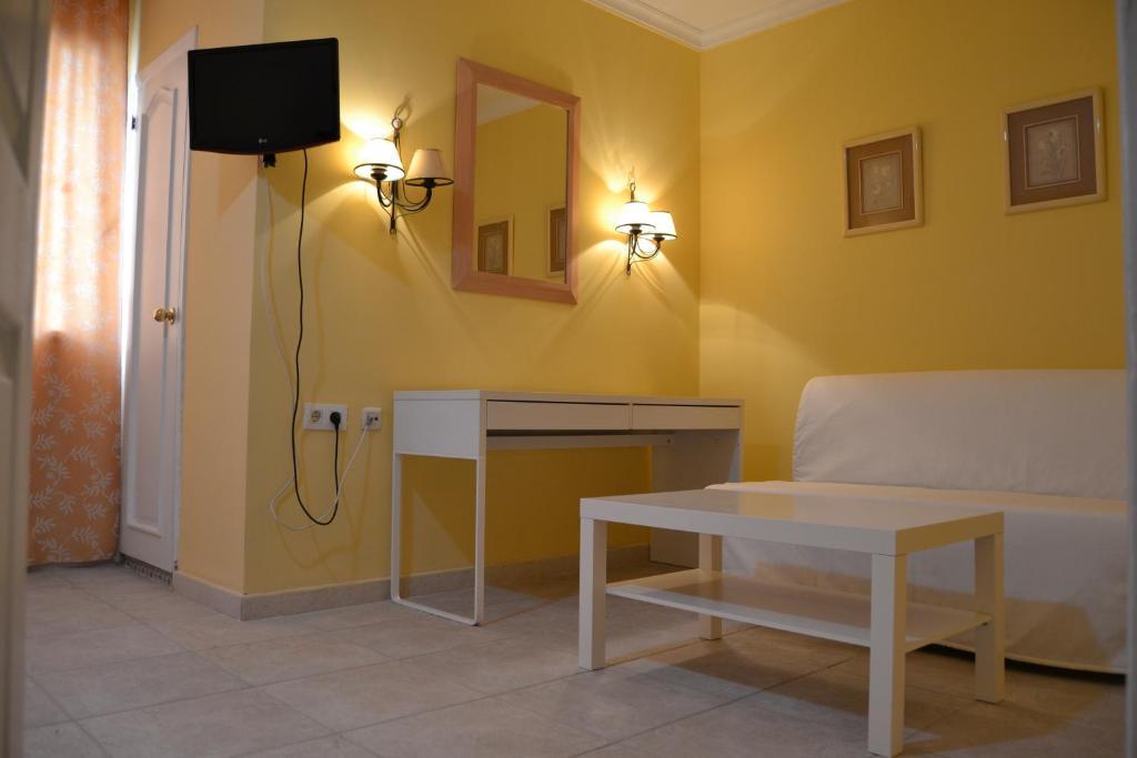 Hotel Miramar La Línea de la Concepción الغرفة الصورة