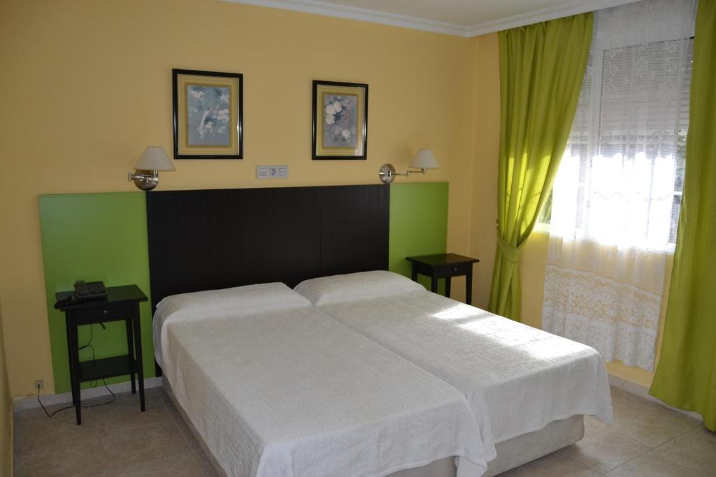 Hotel Miramar La Línea de la Concepción الغرفة الصورة